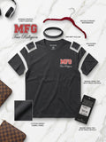 Camiseta True Religion Jet Black "TR MFG" con Estampado Gráfico