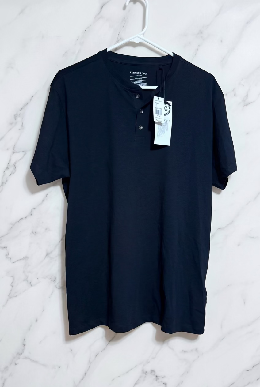 Playera Tipo Henley Kenneth Cole New York para Hombre – Black