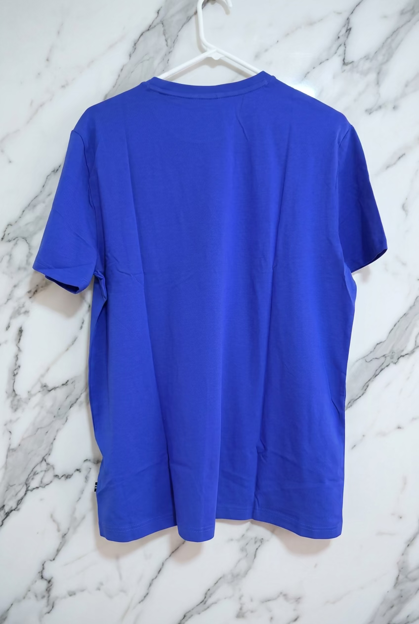 Playera Nautica Azul Eléctrico con Bolsillo y Logotipo para Hombre